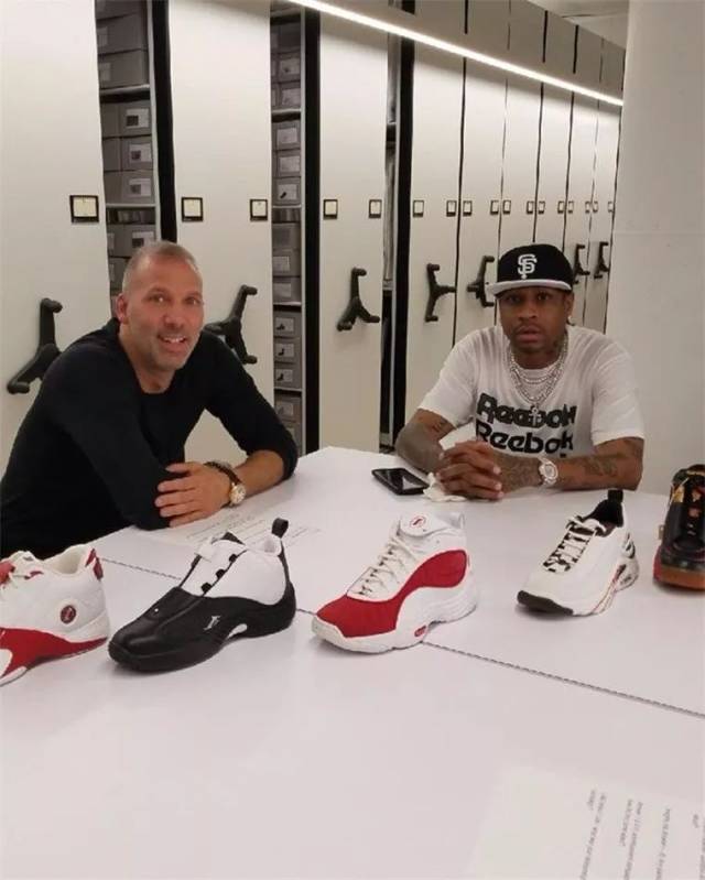 国米官方：百威成为俱乐部官方啤酒合作伙伴以及区域合作伙伴（国际米兰官宣：百威成为俱乐部官方啤酒与区域合作伙伴）