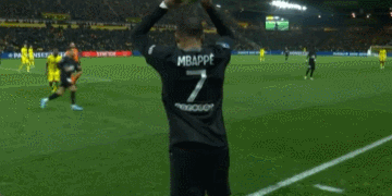 凯恩：即使赛季进百球，没欧冠或世界杯也很可能拿不到金球奖（凯恩：即便单季百球，缺少欧冠或世界杯也难捧金球）