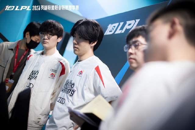 了前所未有 了前所未有